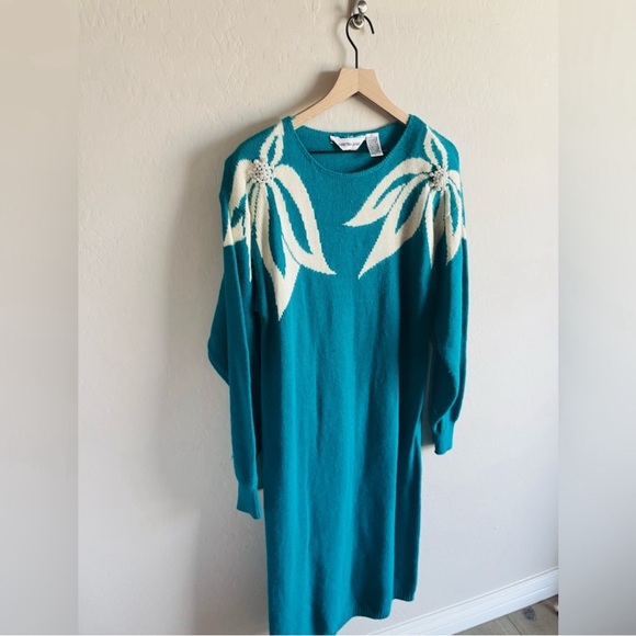 Vintage Christina Grant Floral Beaded Angora Blend Sweater Dress Size L - Picture 1 of 5